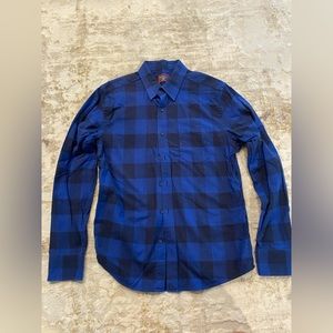 Untuckit Shirt